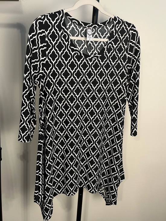 Honeyme Tops - Honeyme Black & White Geometric Tunic Top 3/4 Sleeve Stretchy Small